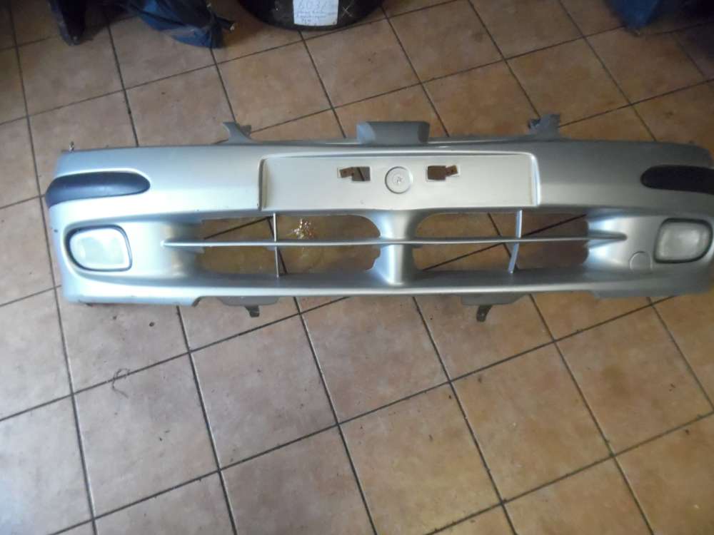 Nissan Almera II N16 Stostange mit Nebelscheinwerfer Vorne 62022-4M540 Silber