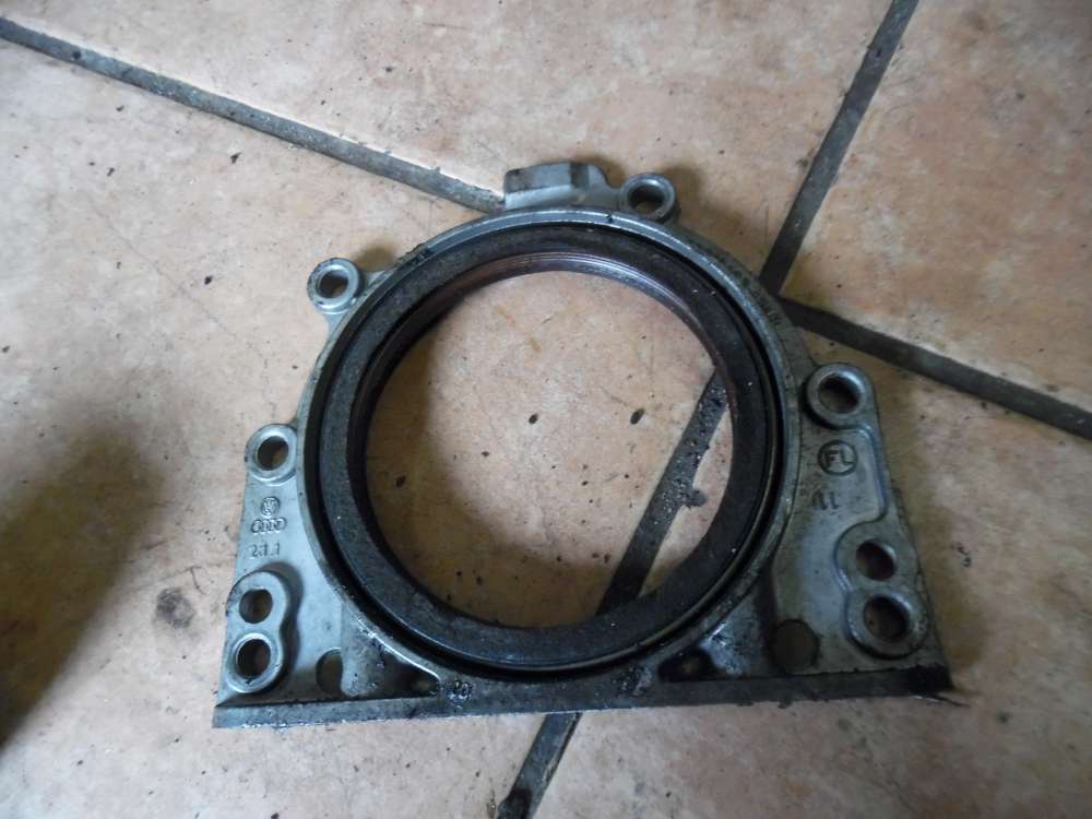 Audi A3 1,6L Dichtflansch Stirndeckel 053103173 