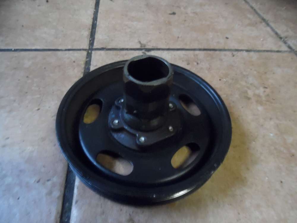 Opel Corsa D 1.2L Riemenscheibe Kurbelwelle 90572867