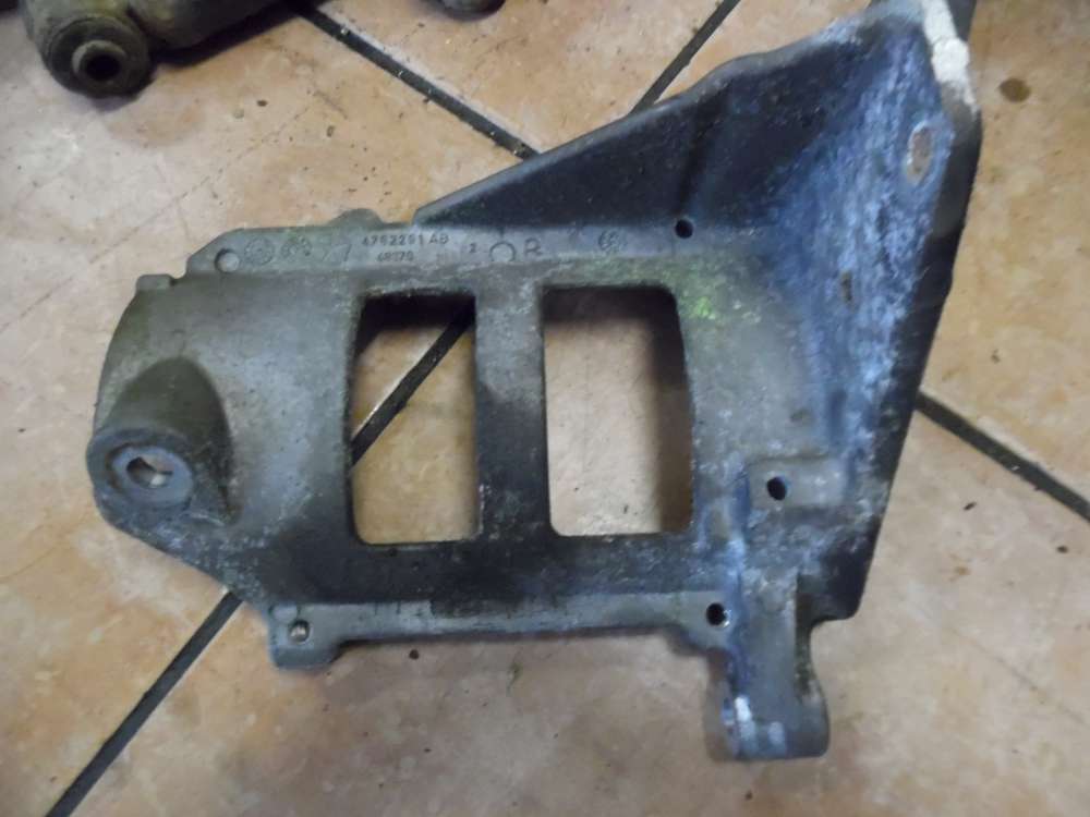 Chrysler 300M 3,5 Klimakompressorhalter 4792291AB