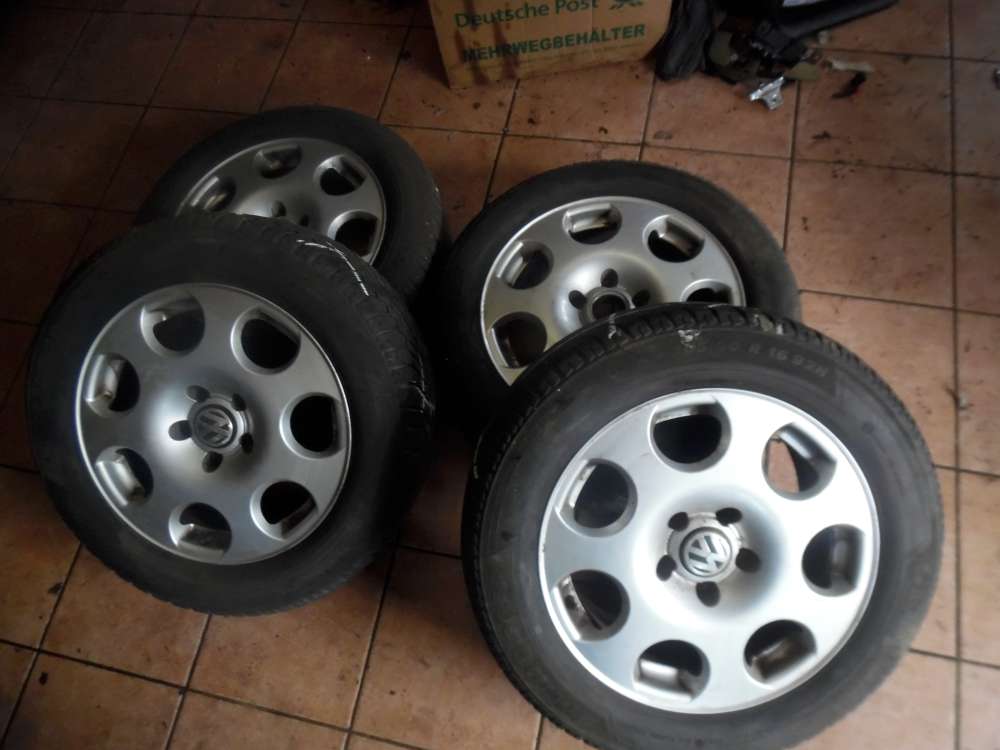 4x Alufelge ohne Reifen Audi A4 8E 7JX16H2 ET42 8E0601025