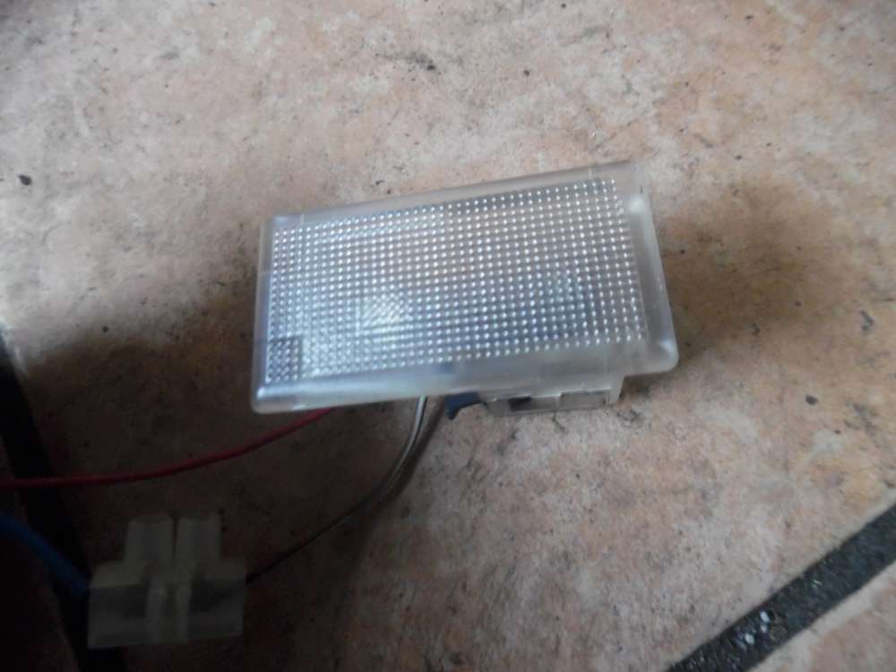 VW Polo 6N Innenleuchte Leuchte Kofferraum 1H0947113  