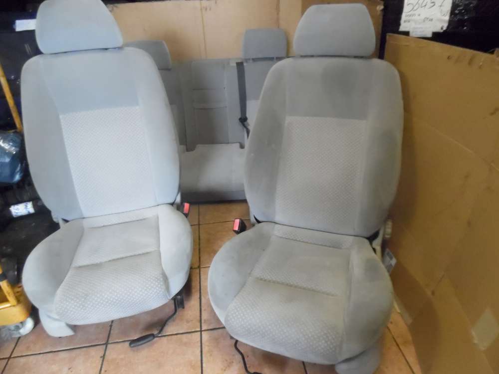 Ford Mondeo III Kombi Sitze Innenausstattung Stoff grau