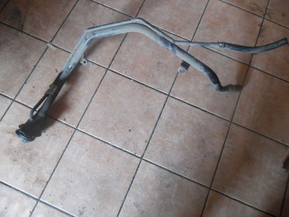 Ford Mondeo III Einfllstutzen fr Kraftstoff Tankstutzen 