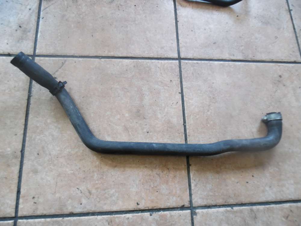 Ford Mondeo III Khlwasserschlauch 1S71-8B081