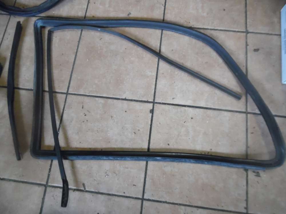 Ford Galaxy WGR Rahmengummi fr Seitenscheibe Hinten Links