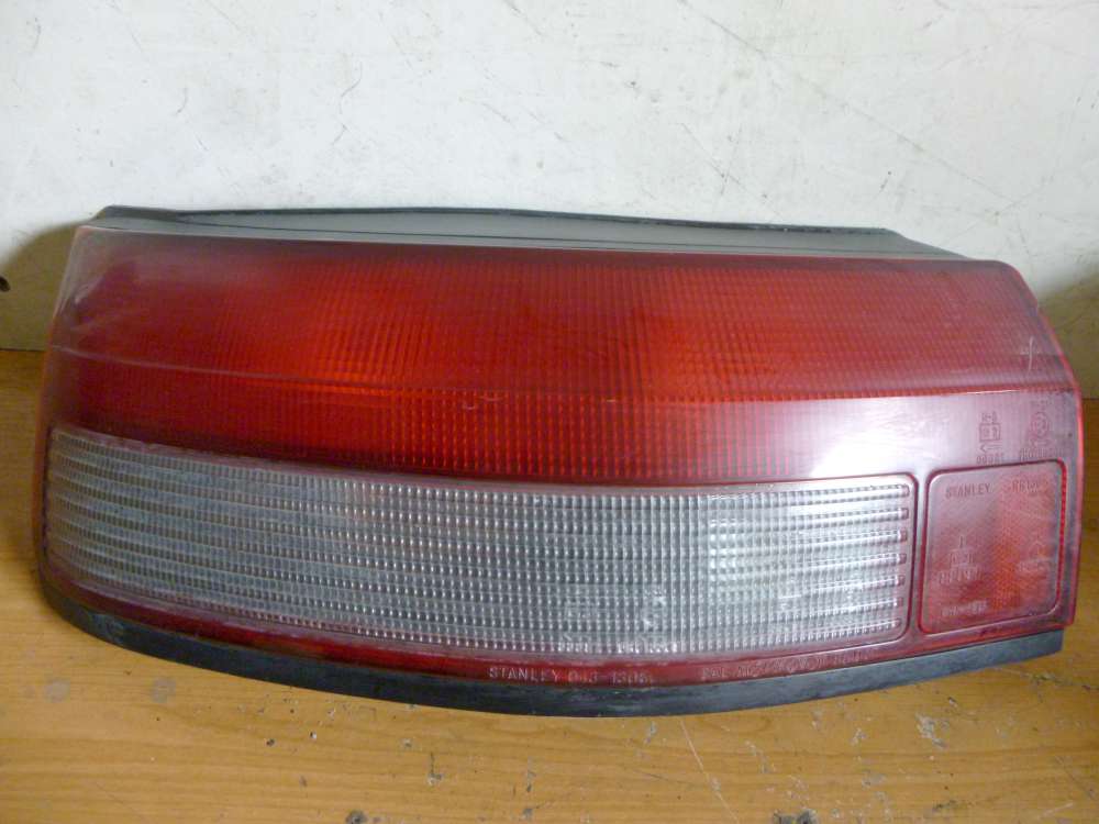 Mazda 323 Rcklicht Heckleuchte Rckleuchte Links  043-1305R