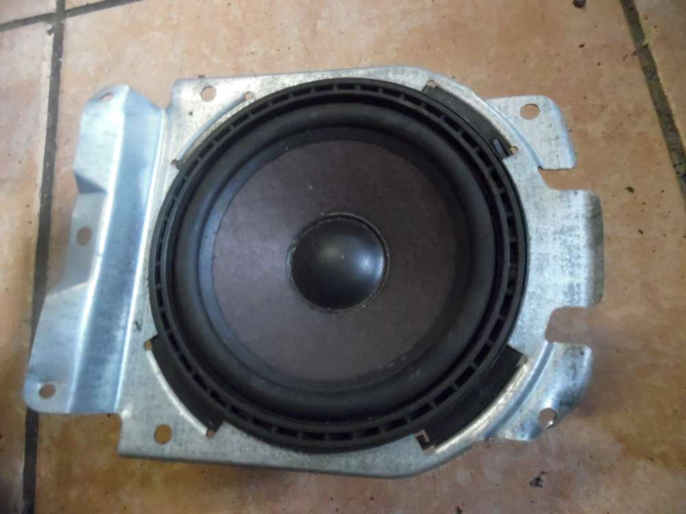VW Golf V Lautsprecher 893035412