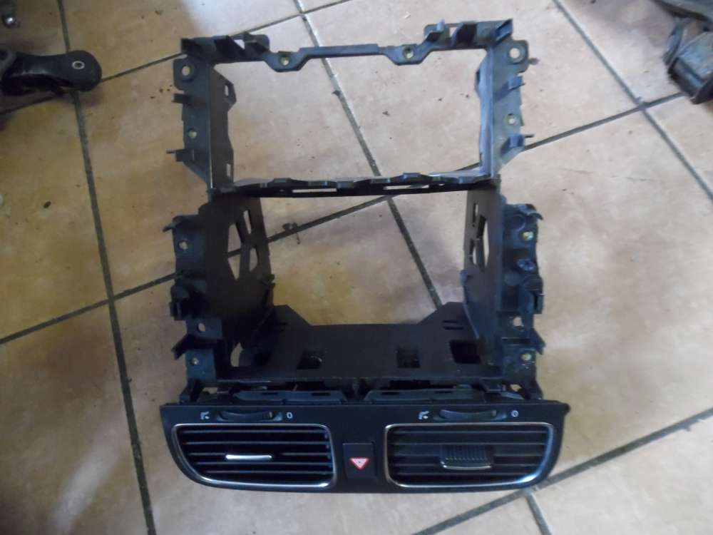 VW Golf VI 5K Einbaurahmen Lftungsdsen 5K0815736 5K0858089
