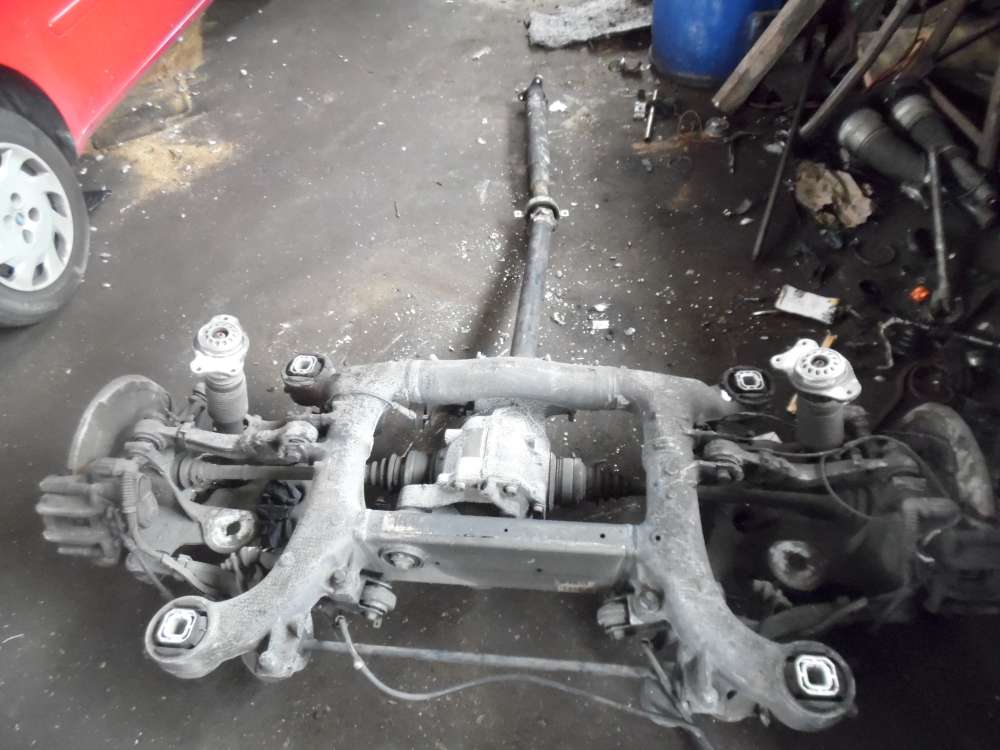 BMW 5 F10 F11 Differential Hinterachse Achstr�ger Kardanwelle 7584450 