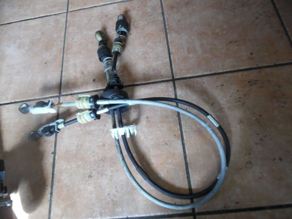 Opel Zafira B Seilzug Bowdenzug Schaltkulisse Schaltgetriebe 55351948