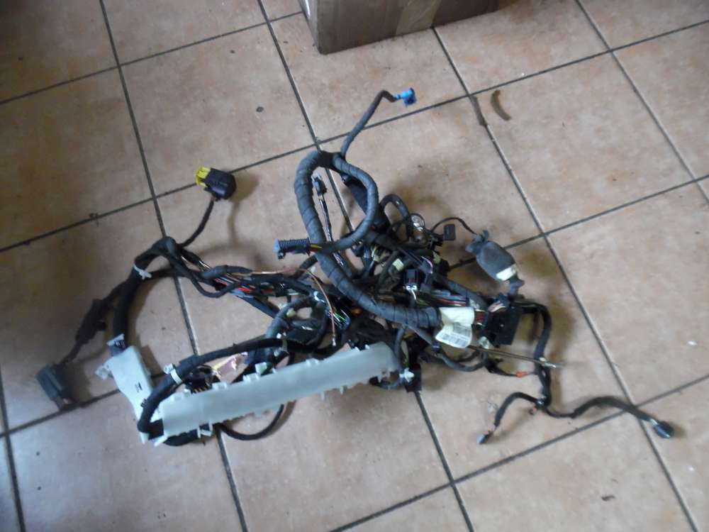 Opel Zafira B Kabelbaum Armaturenbrett 13269434 
