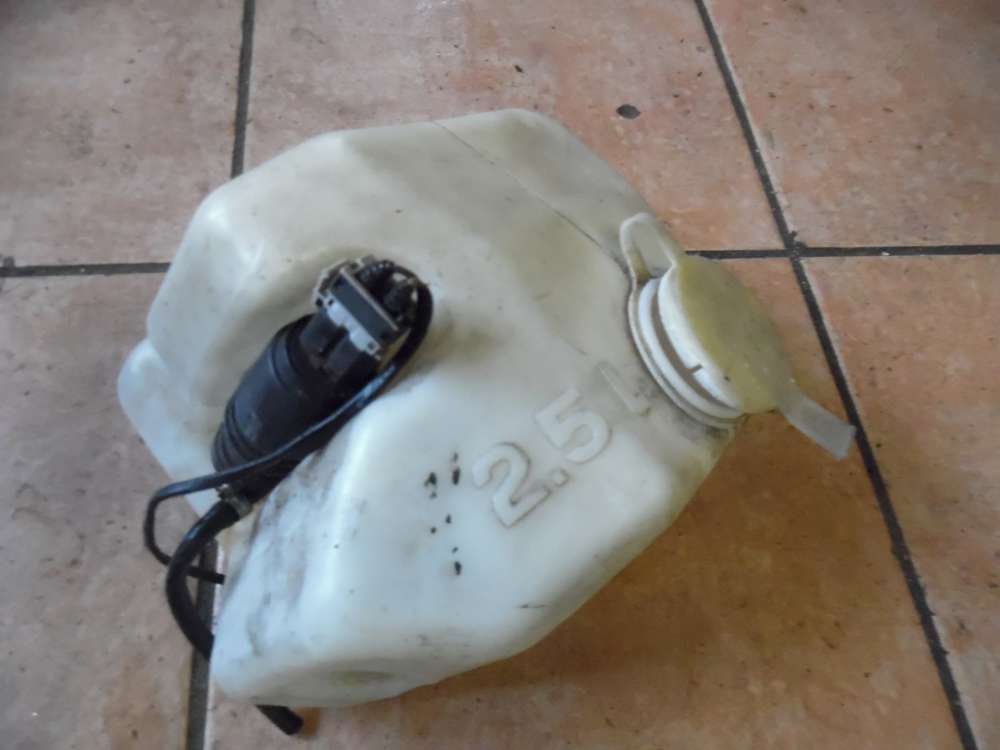 BMW 318i E36 Scheibenwaschbehlter mit Pumpe 13873839 
