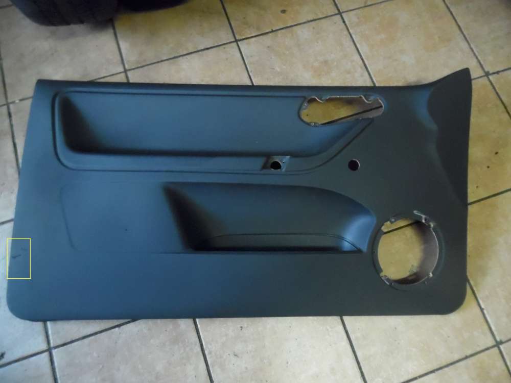 VW Polo 6N 3-T�rer T�rverkleidung Vorne Links