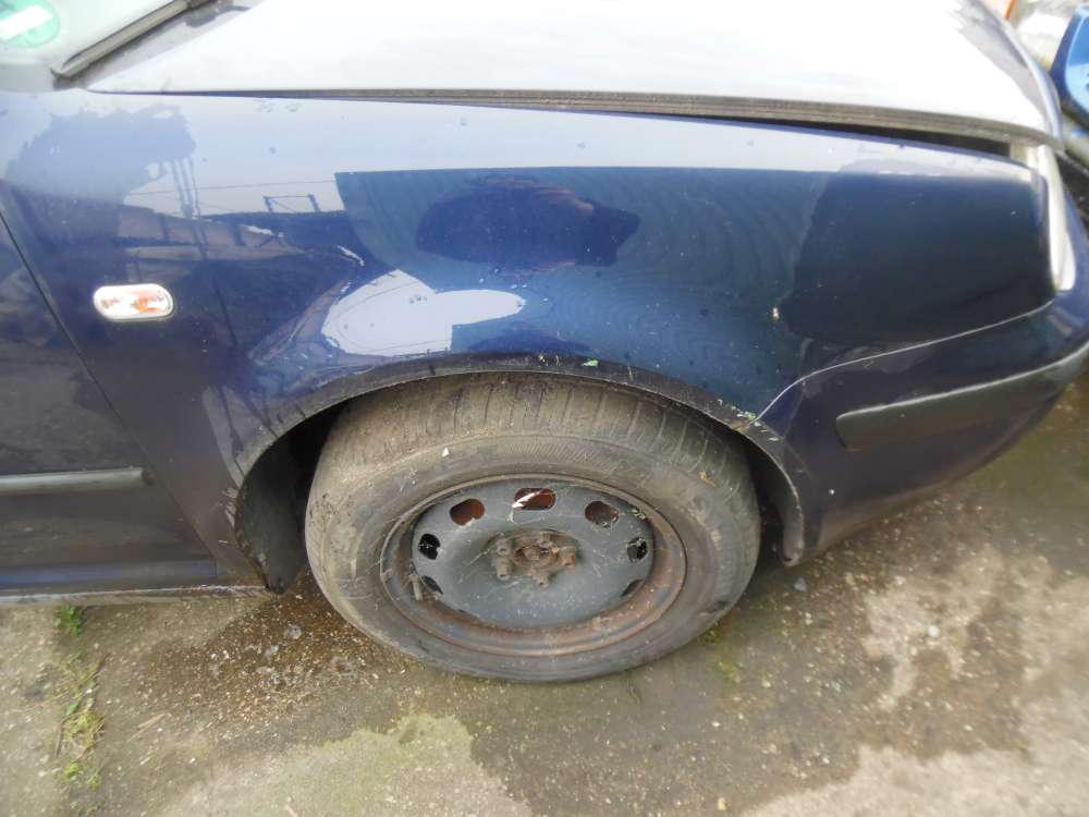 VW Golf IV 3-Trer Kotflgel Rechts Indigoblau : LB5N