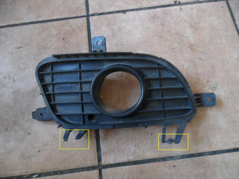 Mercedes-Benz W169 A-Klasse Abdeckung Nebelscheinwerfer Rechts A1698850622 