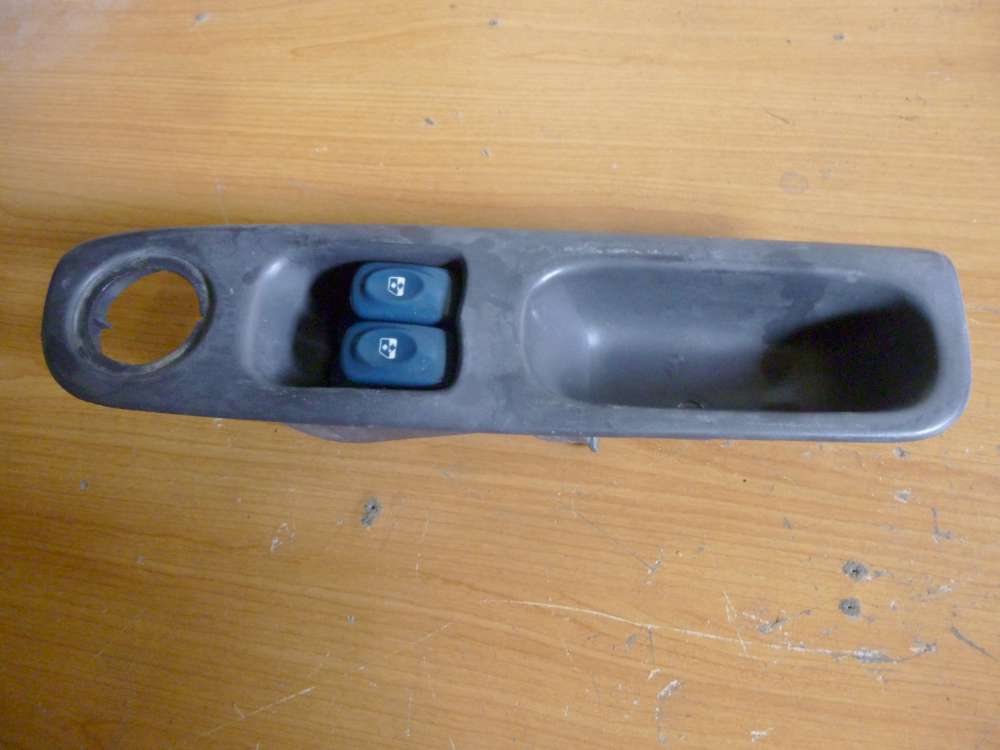 Renault Twingo I C06 Fensterheberschalter Vorne Links 7700832376-G