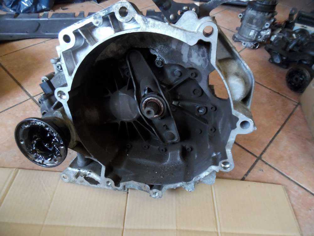 VW Polo 9N 1,2 Schaltgetriebe Getriebe 5-gang 02T301103K