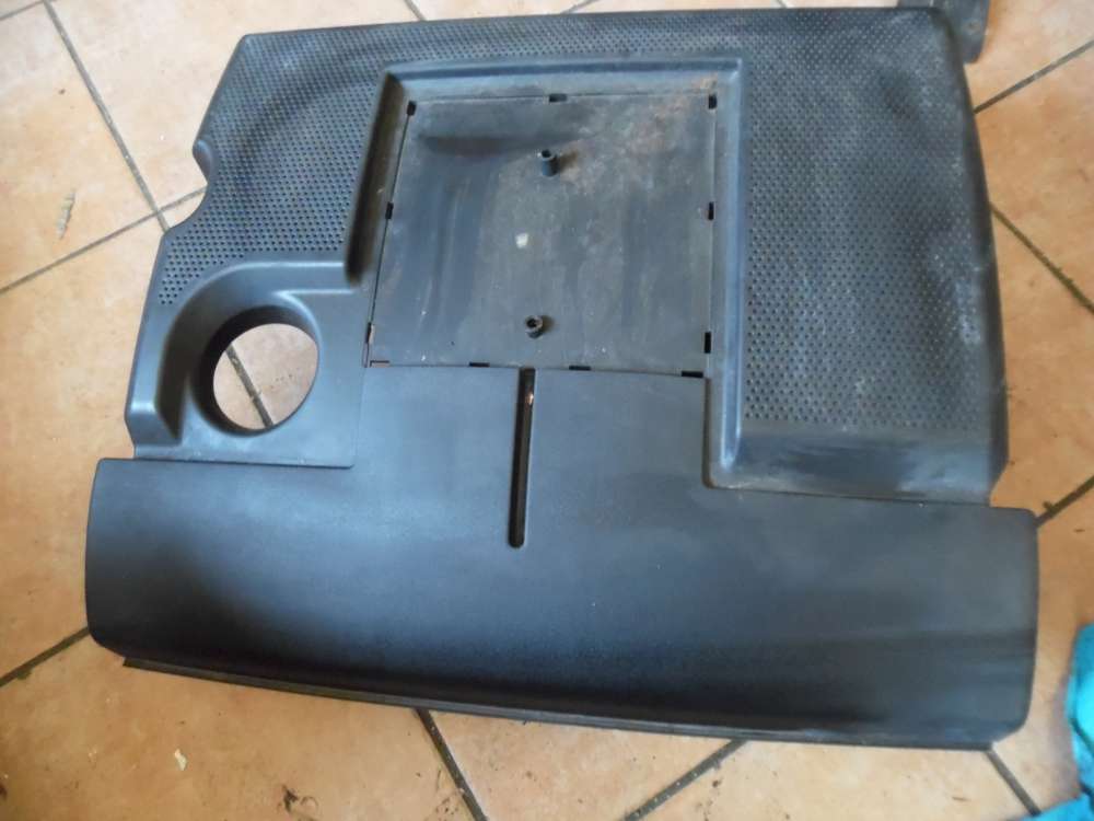 VW Polo 9N Luftfilterkasten Motorabdeckung 03E129607