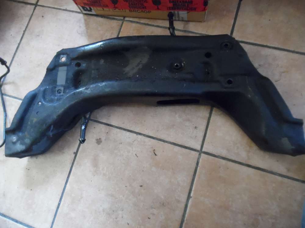 VW Polo 9N Achstrger Vorderachse Vorne