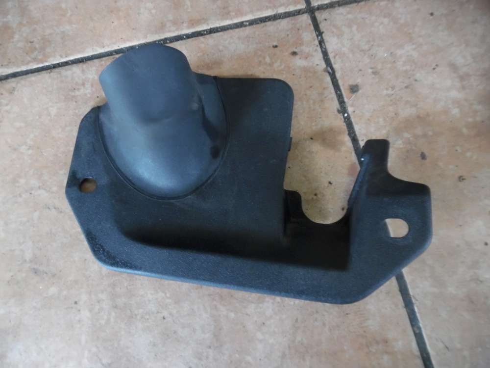 VW Polo 9N Lenks�ule Abdeckung 6Q1863129