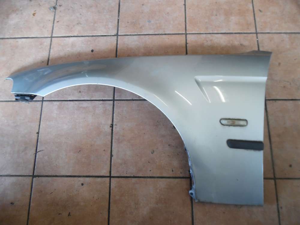 BMW 3er E46 Kotfl�gel Links Titansilber 354/7
