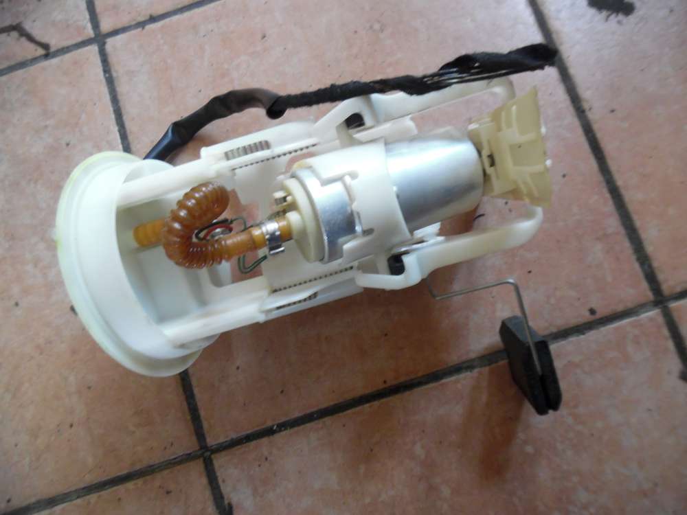 BMW 3er E46 Benzinpumpe Kraftstoffpumpe 1184165