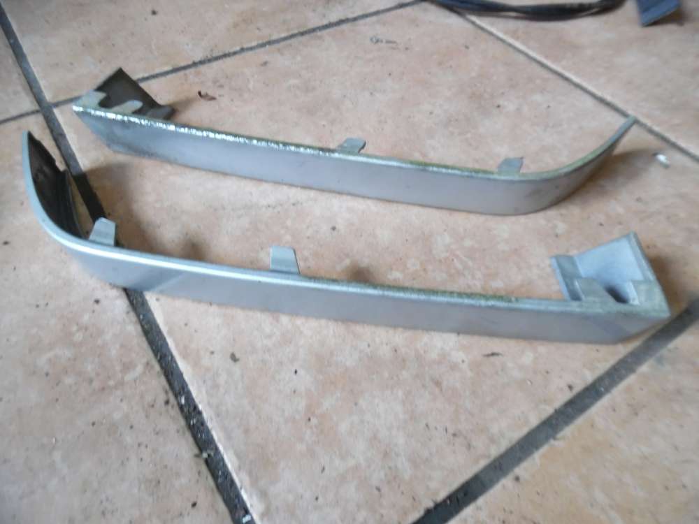 BMW 3er E46 Leiste Abdeckung Zierleiste Rckleuchte 7020079 7020080