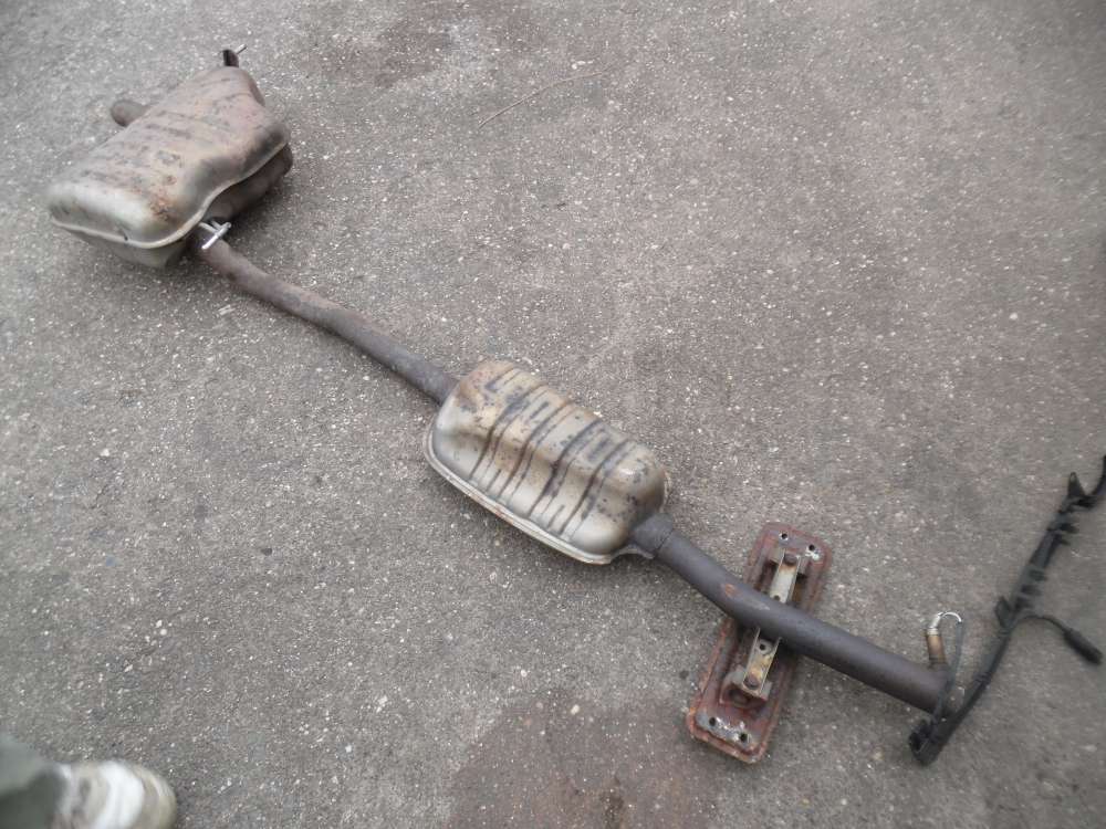 BMW 3er E46 Auspuffanlage Mitteltopf Endschahldmpfer 1708700