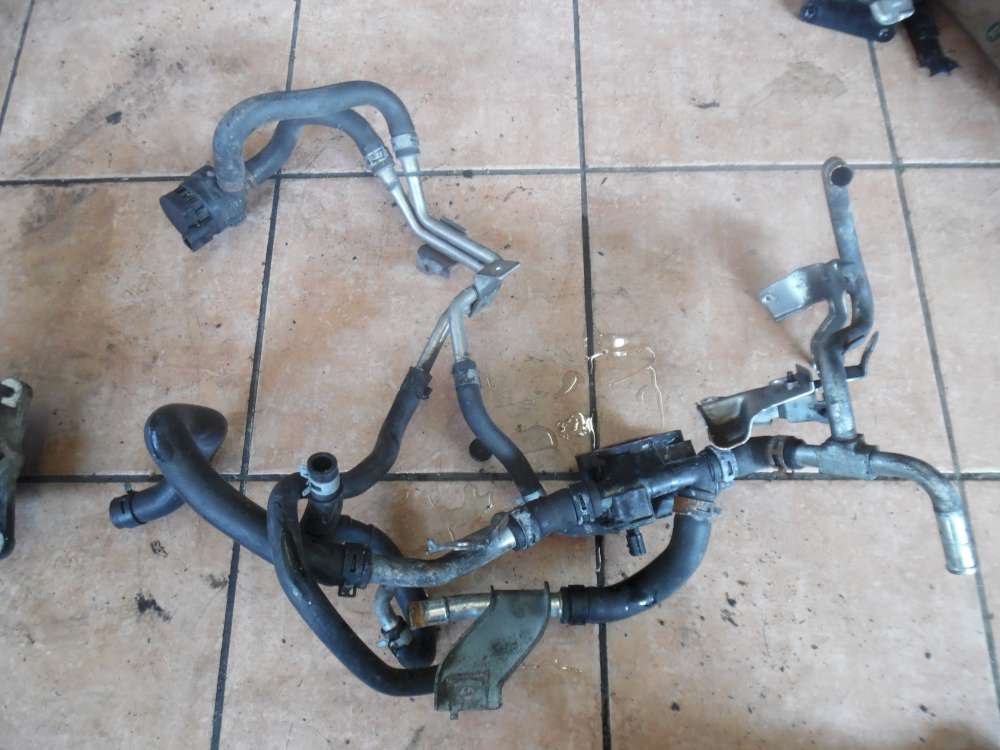 Renault Koleos Y 2,0dci Khlwasserschlauch mit Thermostatgehuse