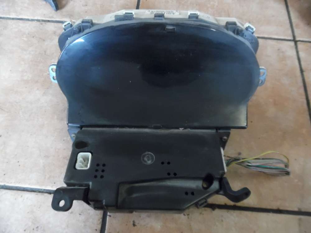 Toyota Yaris Verso Tacho Kombiinstrument 83800-52510