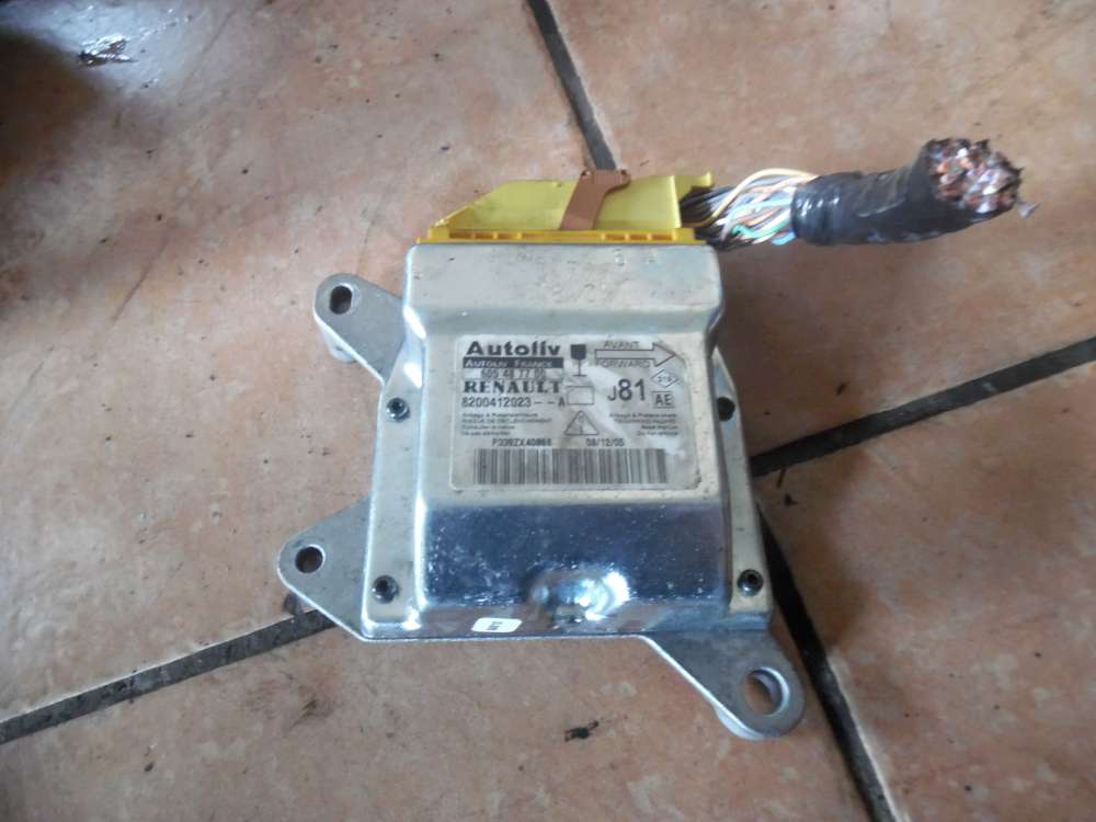 Renault Espace IV Airbagsteuergert Steuergert 8200412023