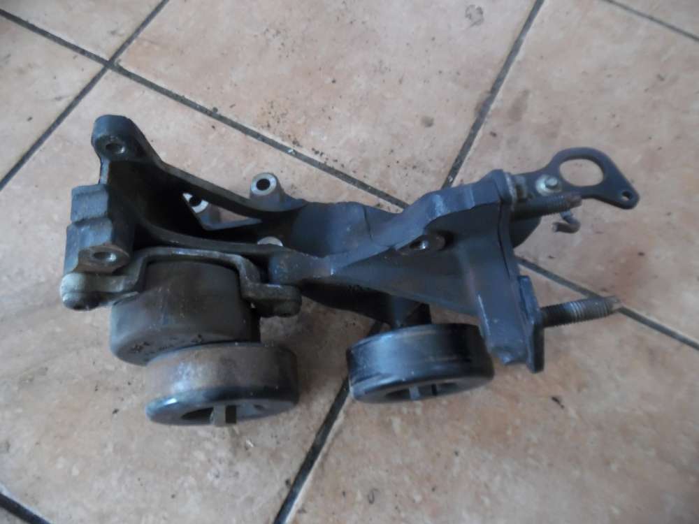 Ford Mondeo II 1,6i Lichtmaschinenhalter mit Spannrolle