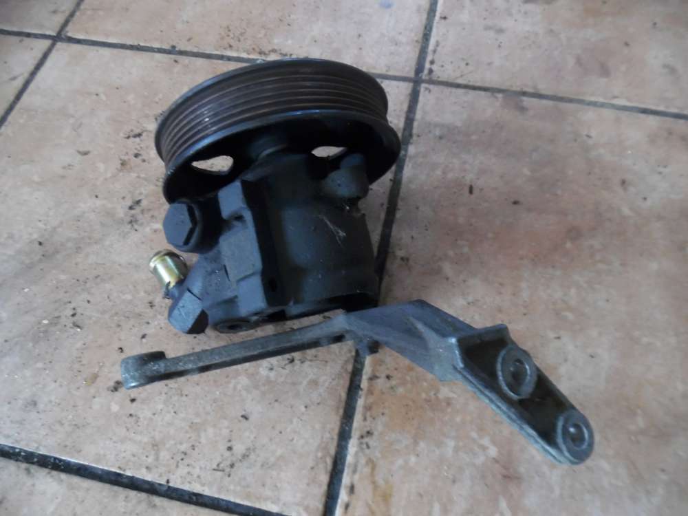 Ford Mondeo II 1,6i Servopumpe 