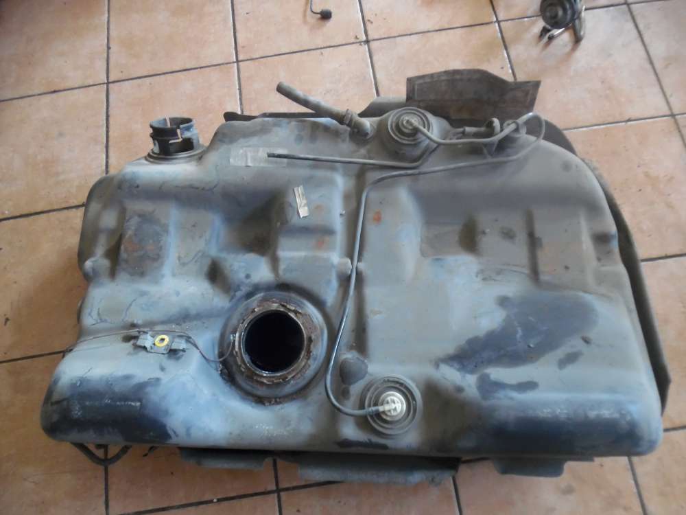 Ford Mondeo II Kraftstofftank Benzintank 93BB-9002-AN