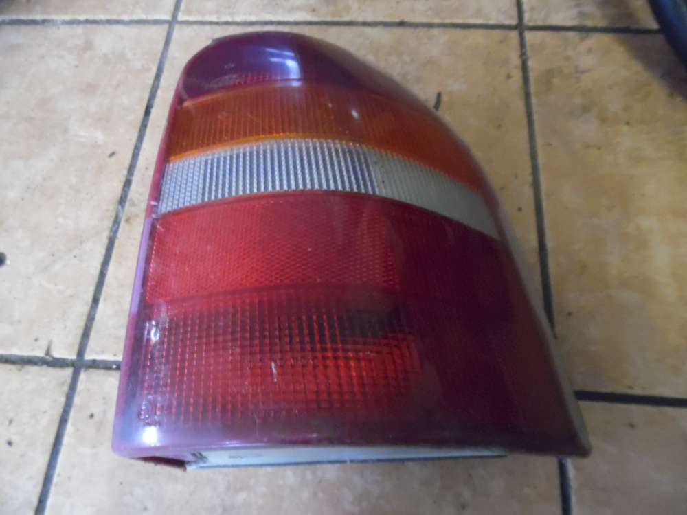 Ford Mondeo II Kombi R�ckleuchte Heckleuchte Rechts
