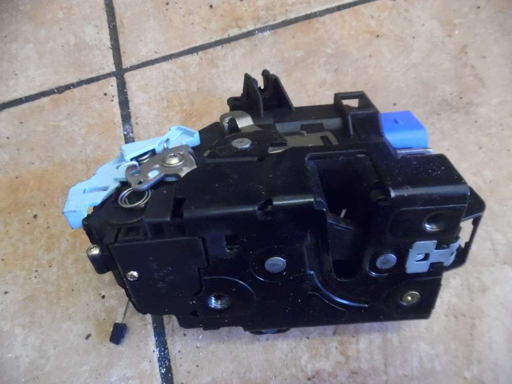 Skoda Octavia 1Z T�rschlo� Vorne Links 3D1837015