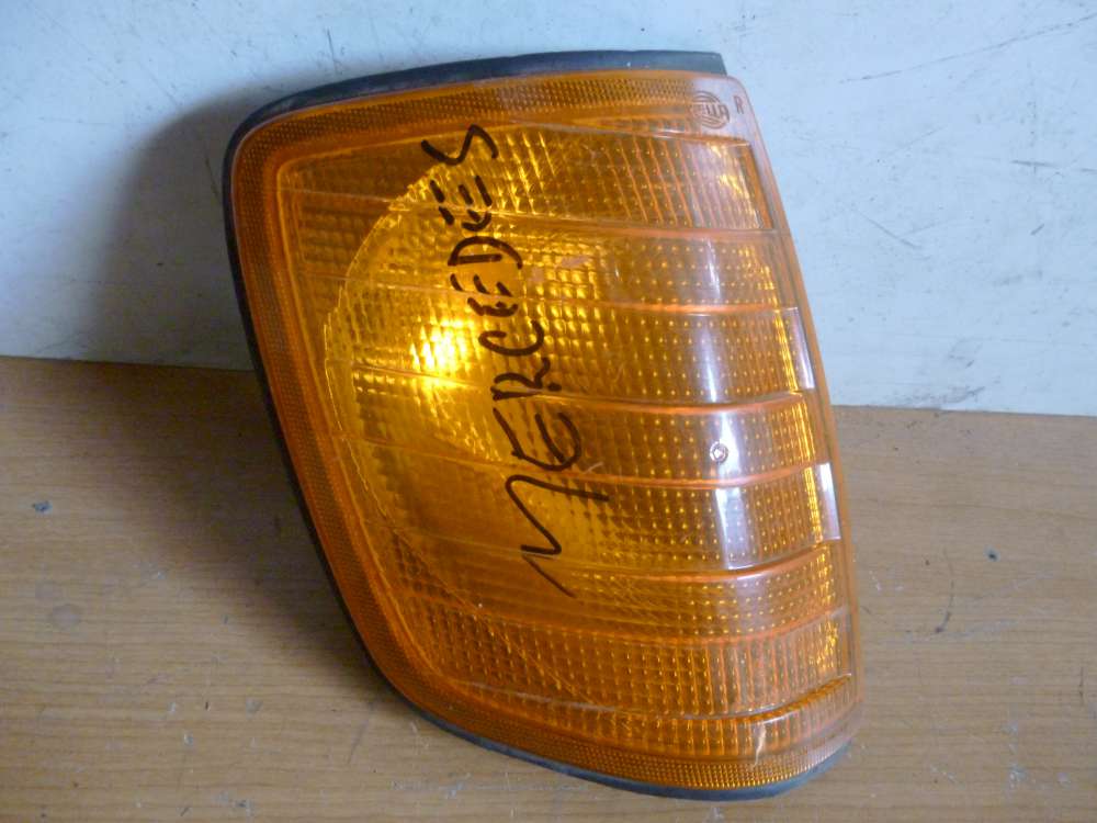   Mercedes E Klasse W124 Blinker Vorne Rechts 42704R6
