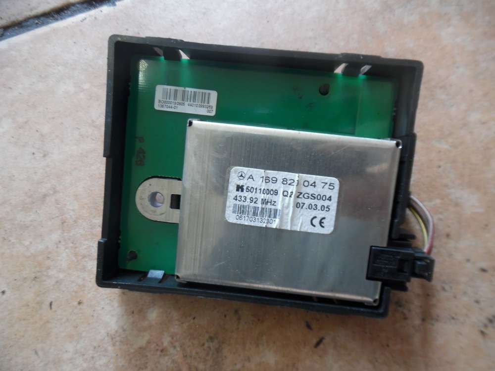 Mercedes-Benz A-Klasse W169 Verst�rker Antenne A1698200475
