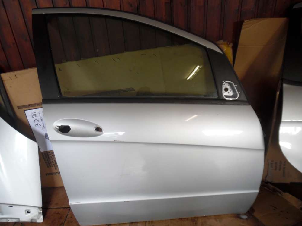 Mercedes-Benz A-Klasse W169 Tr Vorne Rechts Polarsilber 