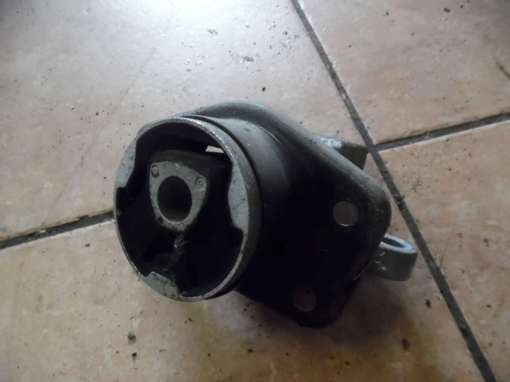 Mitsubishi Colt 1,5 Motorhalter Motorsttze