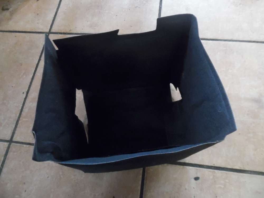 VW Golf Plus 5M Batterie Isolierung Thermoschutz 1K0915411