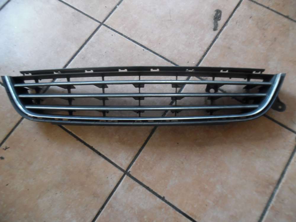 Opel Zafira B Khlergitter Vorne 13263600