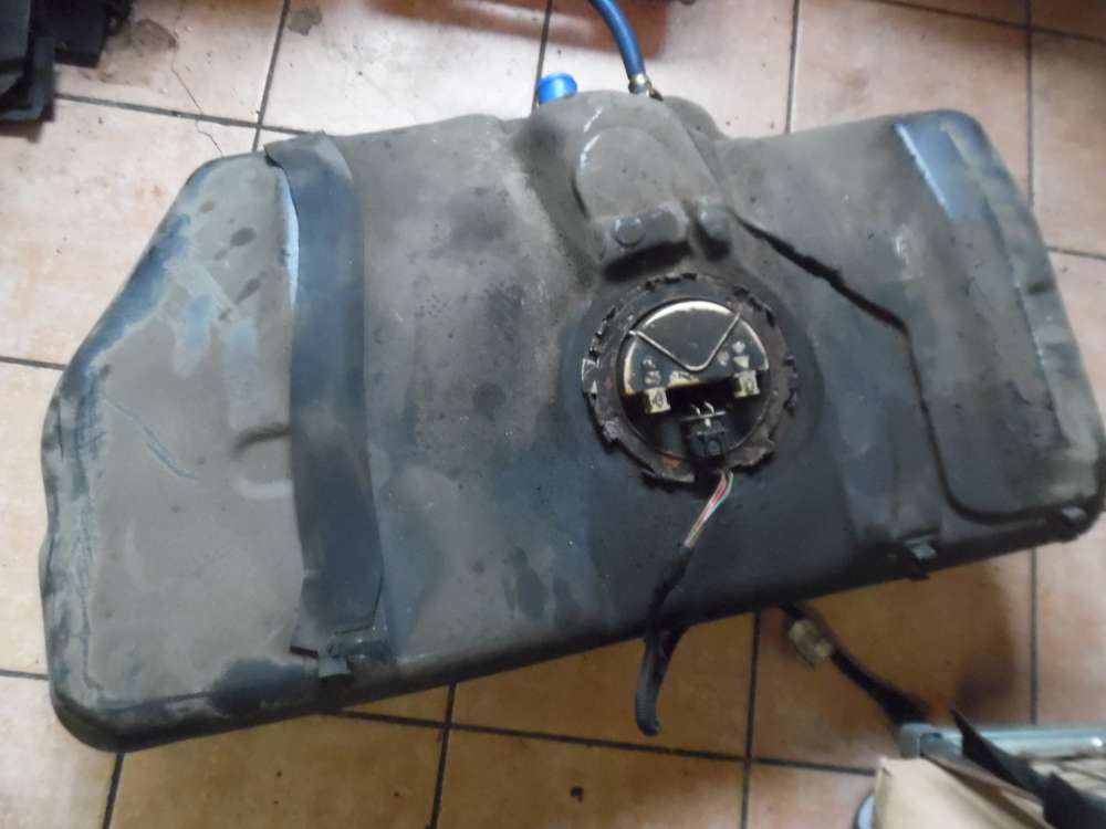 Opel Zafira B 1,7TDci Kraftstofftank Dieselpumpe 13235728
