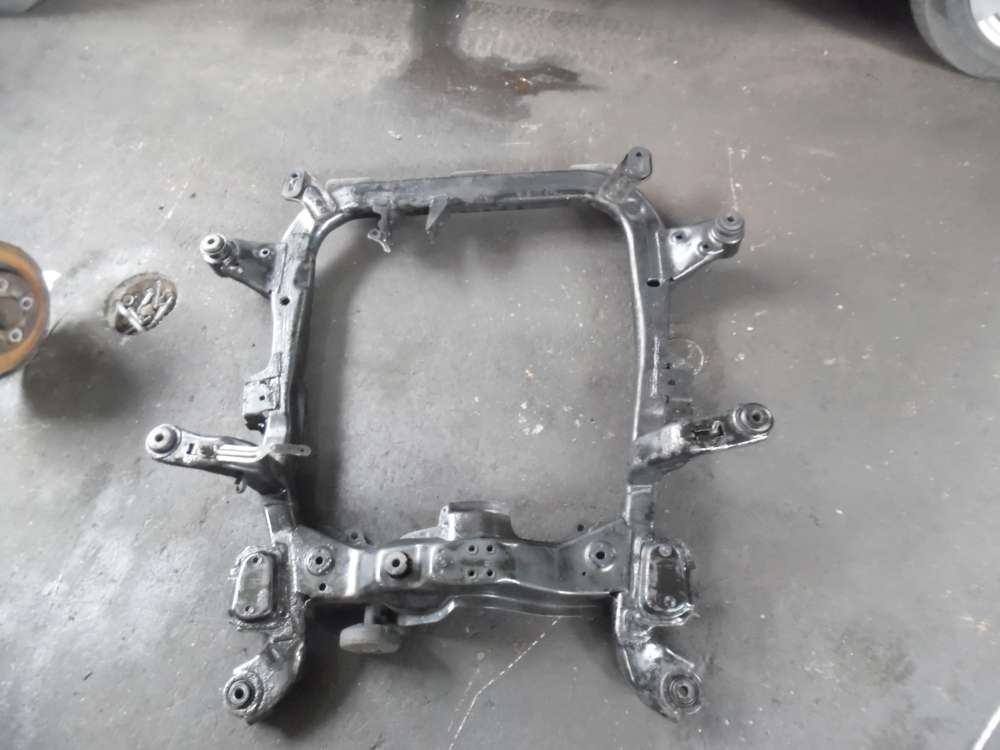 Opel Zafira B 1,7TDCi Vorderachstr�ger Achstr�ger