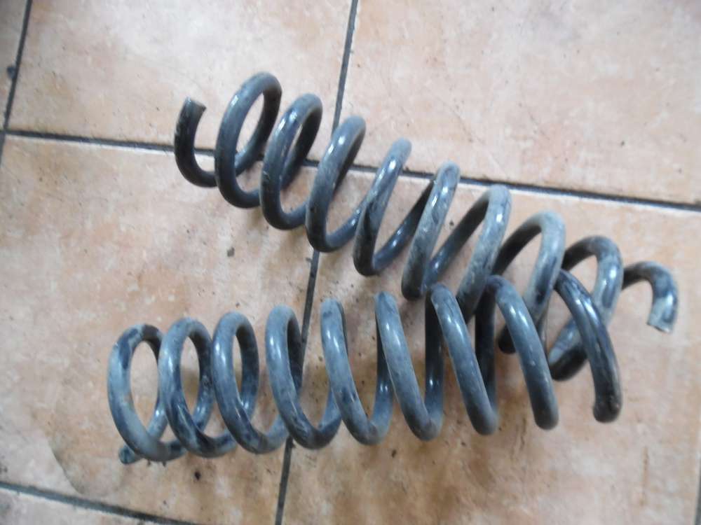 Mercedes-Benz C-Klasse W203 Feder Fahrwerksfeder Hinten