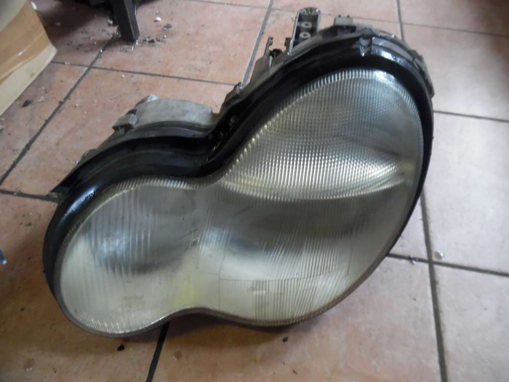 Mercedes-Benz C-Klasse W203 Scheinwerfer Links A2038200161