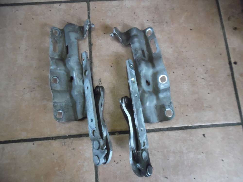 Mercedes-Benz C-Klasse W203 Motorhaubenscharnier Scharnier 