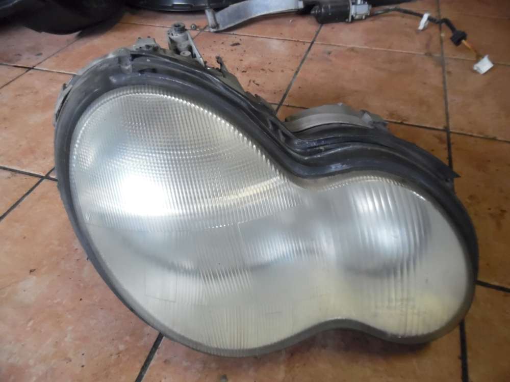 Mercedes-Benz C-Klasse W203 Scheinwerfer Rechts A2038200261