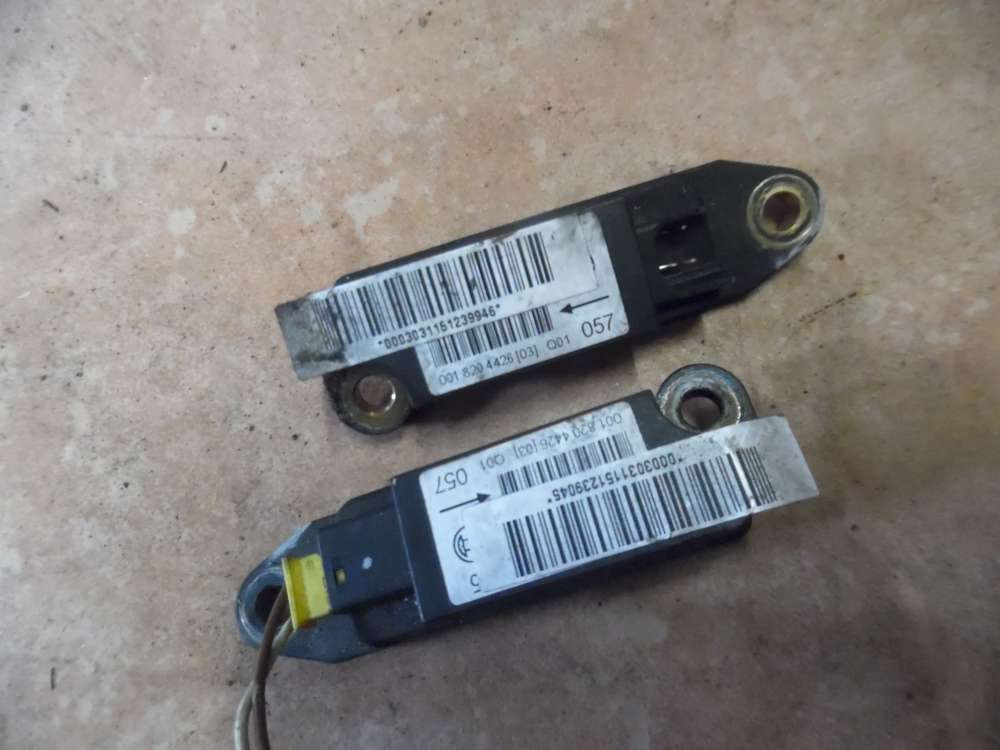 Mercedes-Benz C-Klasse W203 Crashsensor Airbagsensor 000303115